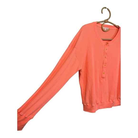Sundry Thermal Henley in Neon Coral Long Sleeve Relaxed Size 2 Medium Made in US - Picture 3 of 11